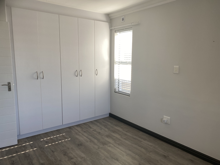 2 Bedroom Property for Sale in Buh Rein Estate Western Cape